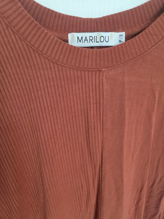 Long Rust Short Sleeve Ribbed Top - Picture 3 of 5